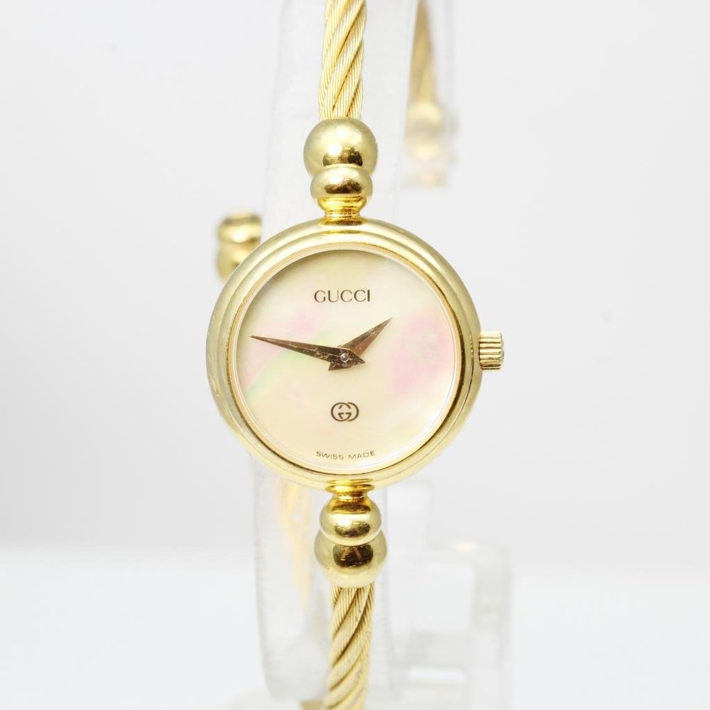 Gucci Vintage 2700L watch